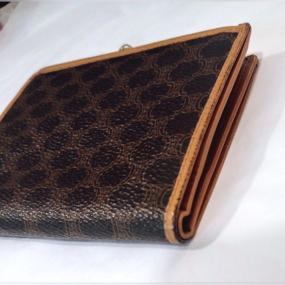 Celine Macadam Kisslock Compact Vintage Wallet GUC - Picture 6 of 16